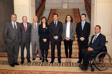 Foto El Real Patronato sobre Discapacidad y la Real Academia Española firman un convenio para fomentar la Lengua de Signos Española